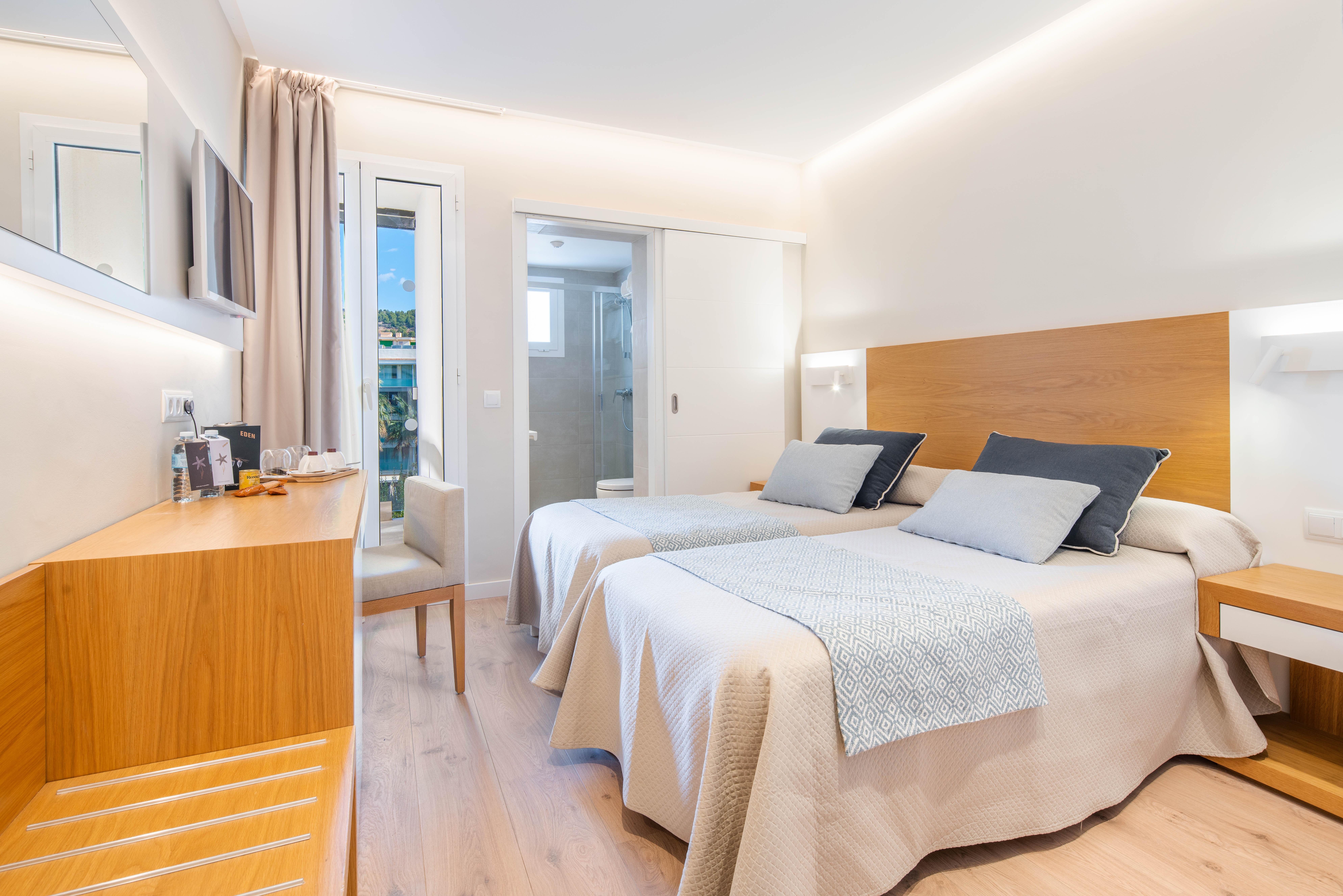 Hotel Eden Soller Port De Soller Bagian luar foto