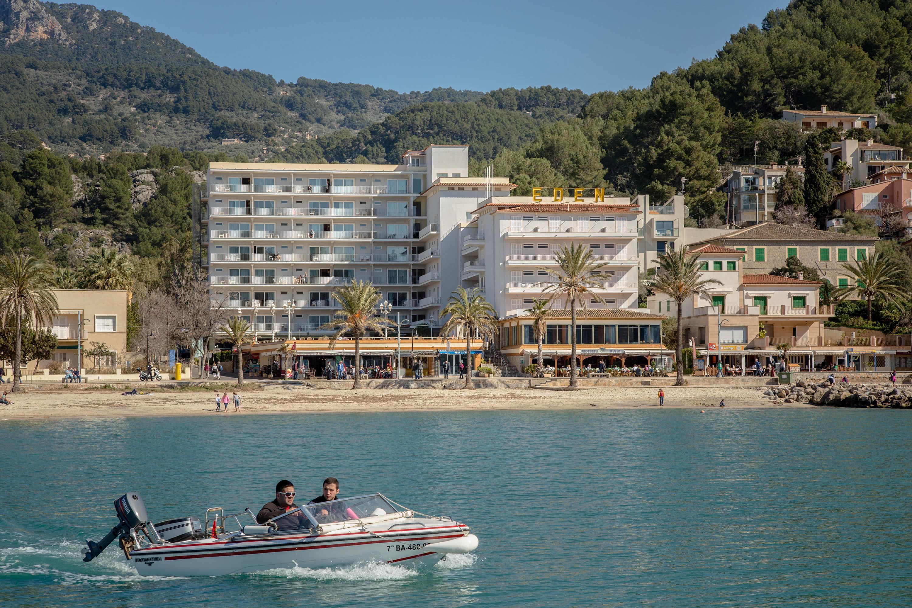 Hotel Eden Soller Port De Soller Bagian luar foto