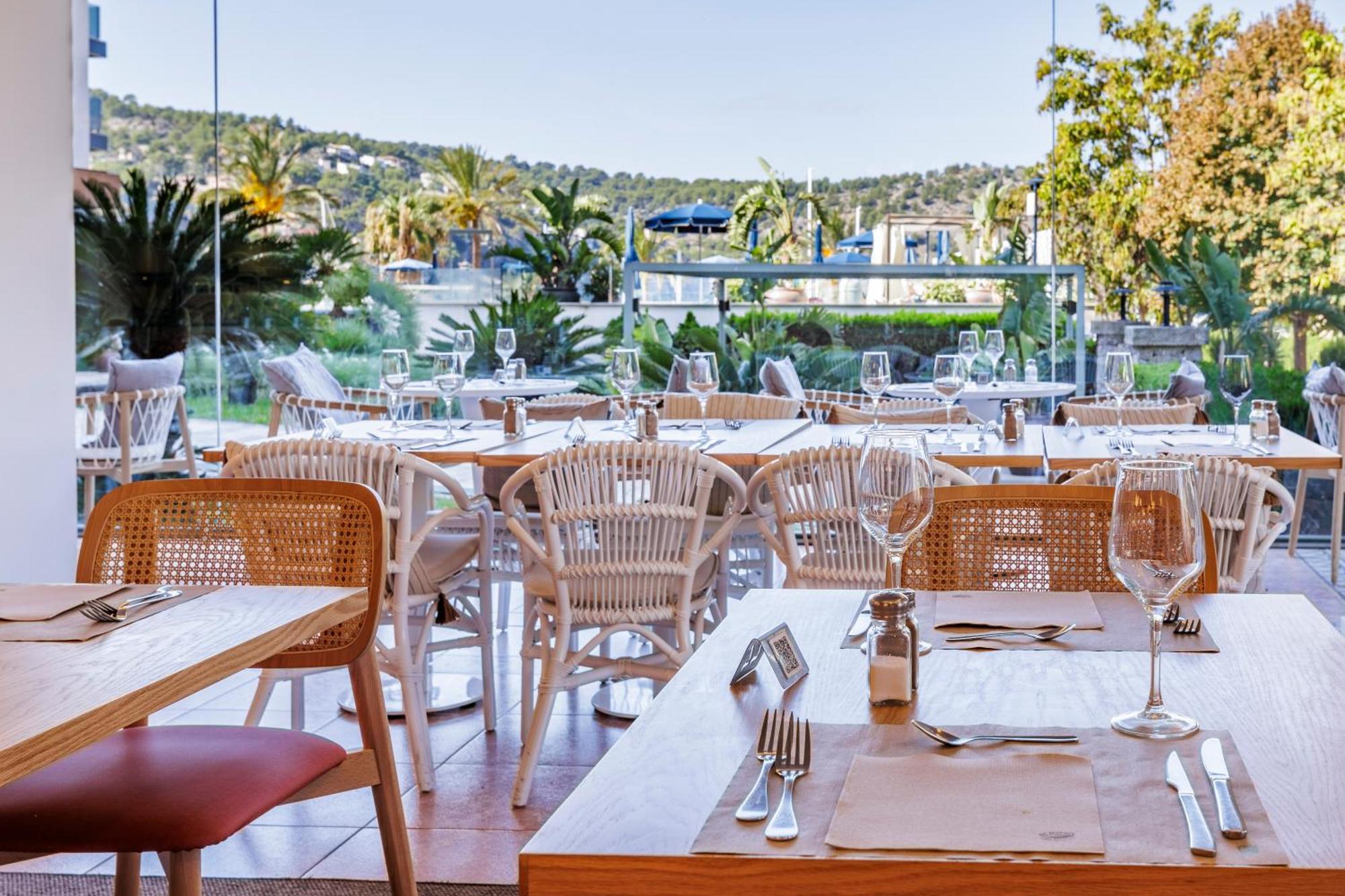 Hotel Eden Soller Port De Soller Bagian luar foto